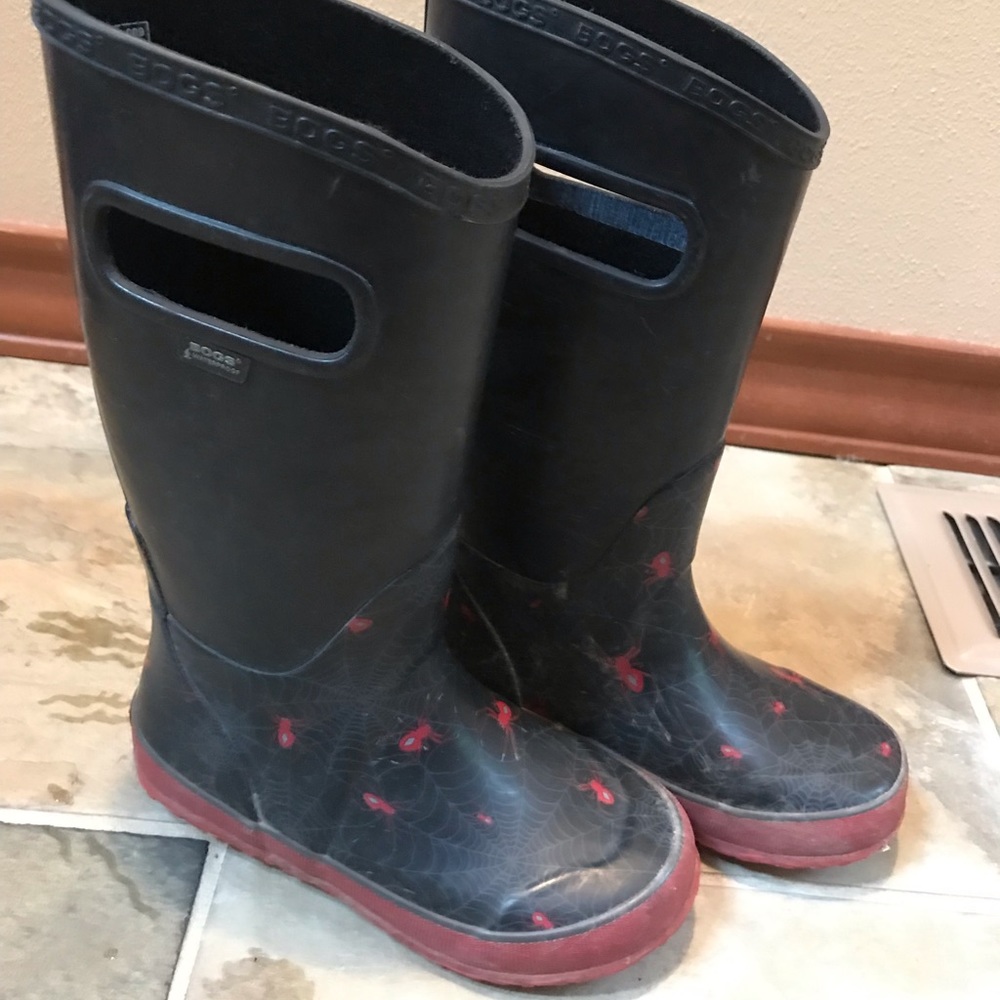 Boys Bogs Boots — Spider Pattern